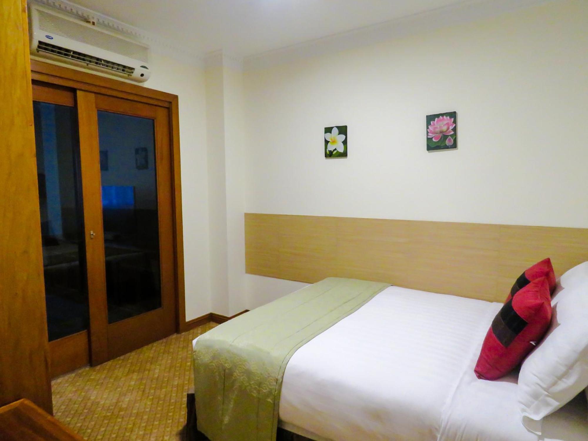 Starlodge Kampong Jerudong Δωμάτιο φωτογραφία