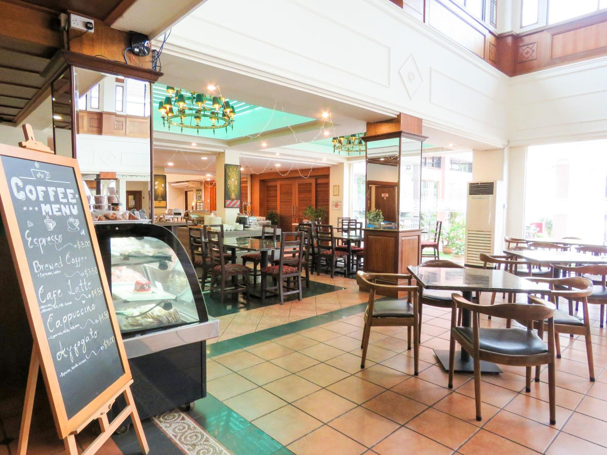 Starlodge Kampong Jerudong Εξωτερικό φωτογραφία
